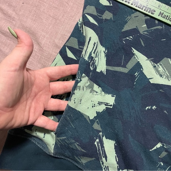 Gymshark The Bold Hoodie Green Camouflage Size Large Athletic Gym Workout pocket - Picture 6 of 6